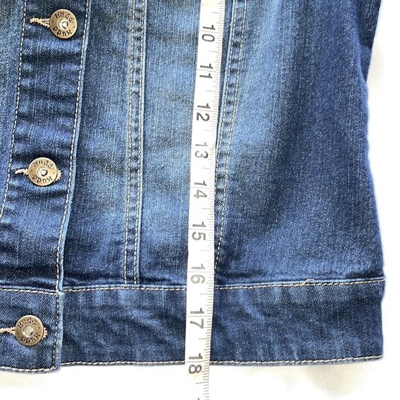 Mudd Classic Denim Vest Distressed Button Flap Pockets Button Tab Hem Size Small - Picture 12 of 14